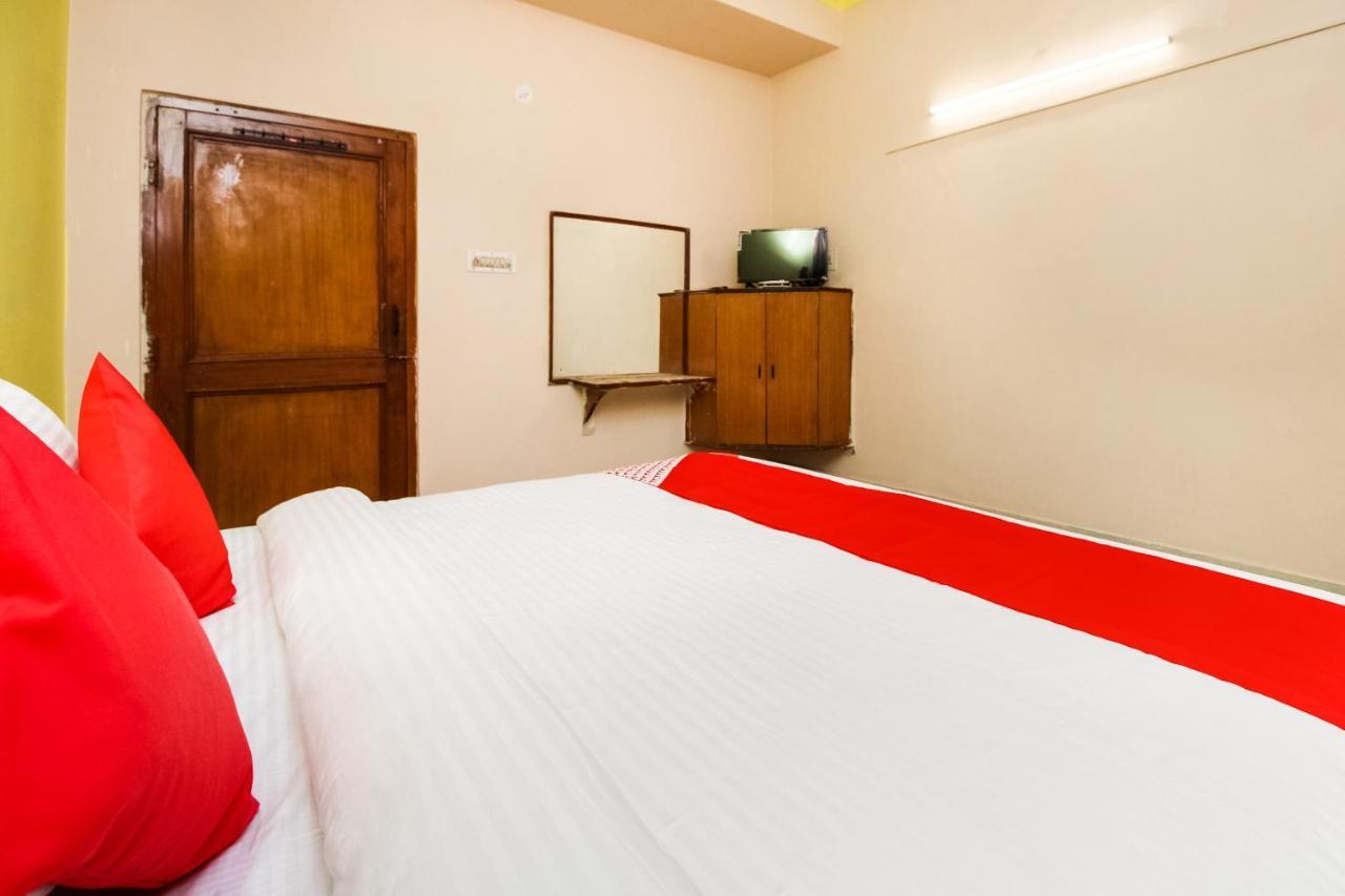 Oyo Hotel Apoorva Deluxe Dzsaipur Kültér fotó