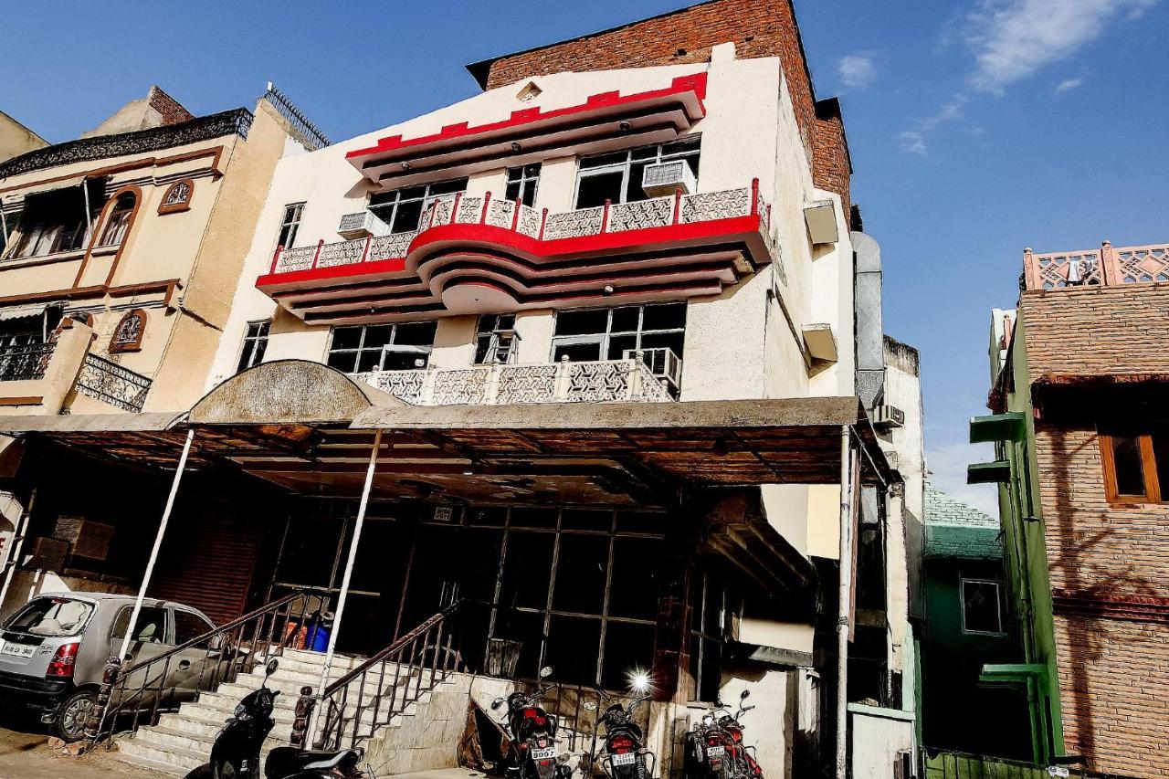 Oyo Hotel Apoorva Deluxe Dzsaipur Kültér fotó